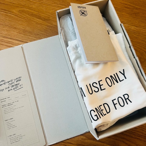 Golden Goose - Size 36 -Like new - Picture 5 of 6